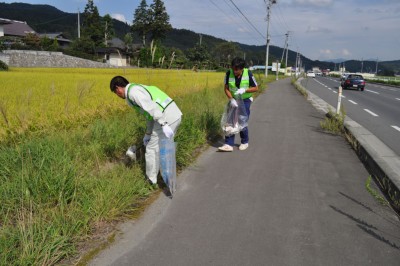 ゴミ拾い